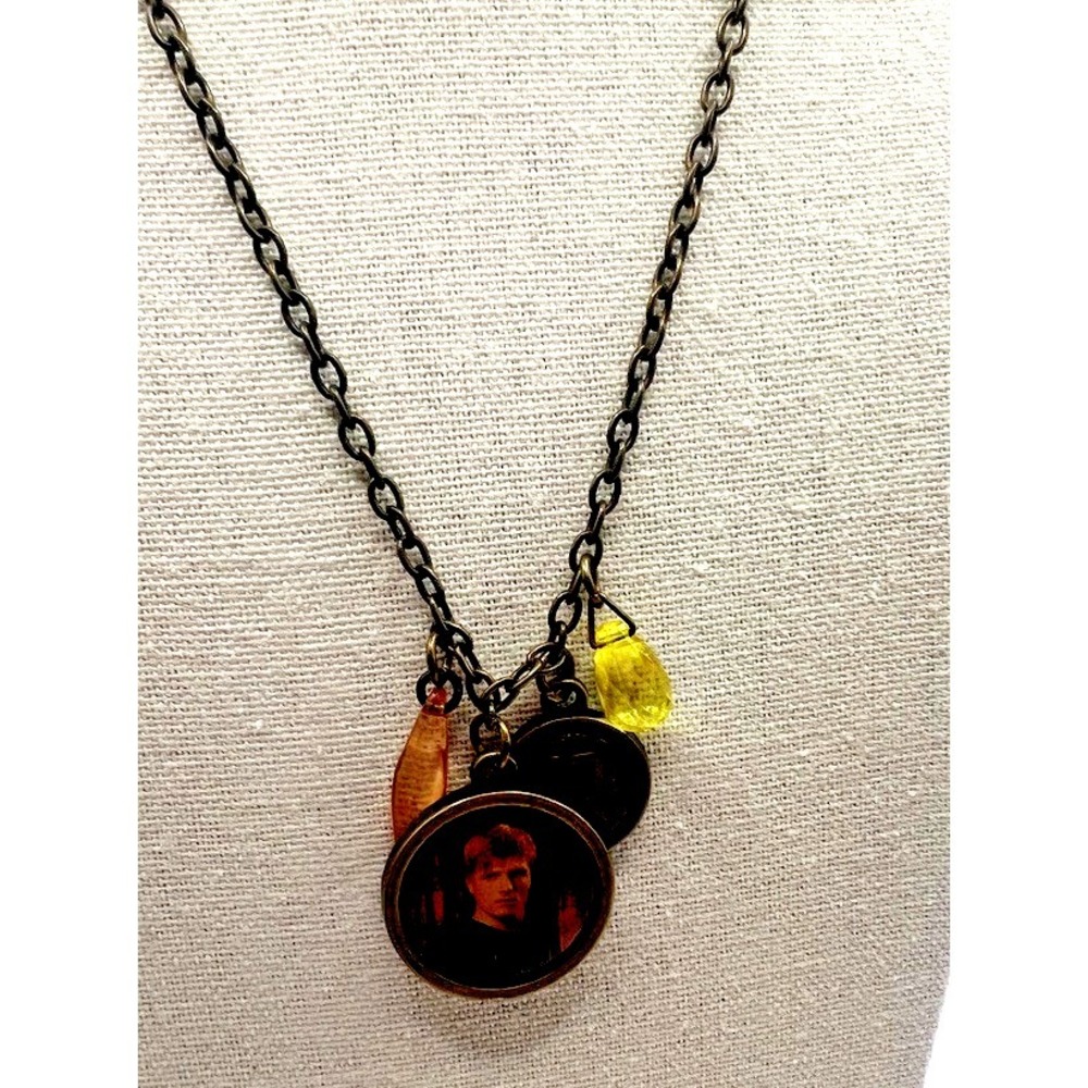 Hunger Games Necklace Peeta Medallion District 12 Official Lionsgate Official - Picture 14 of 14